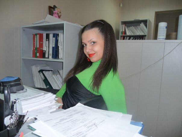 менеджер Елена